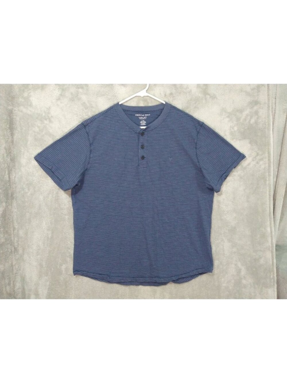 American Eagle Shirt Mens Large Blue Striped Henley Super Soft Short Sleeve